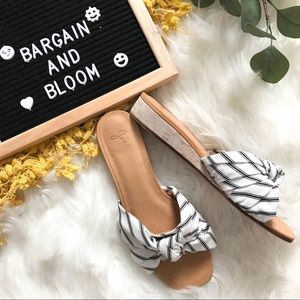 💕NWOT Black and White Turban Style Flats by Joie